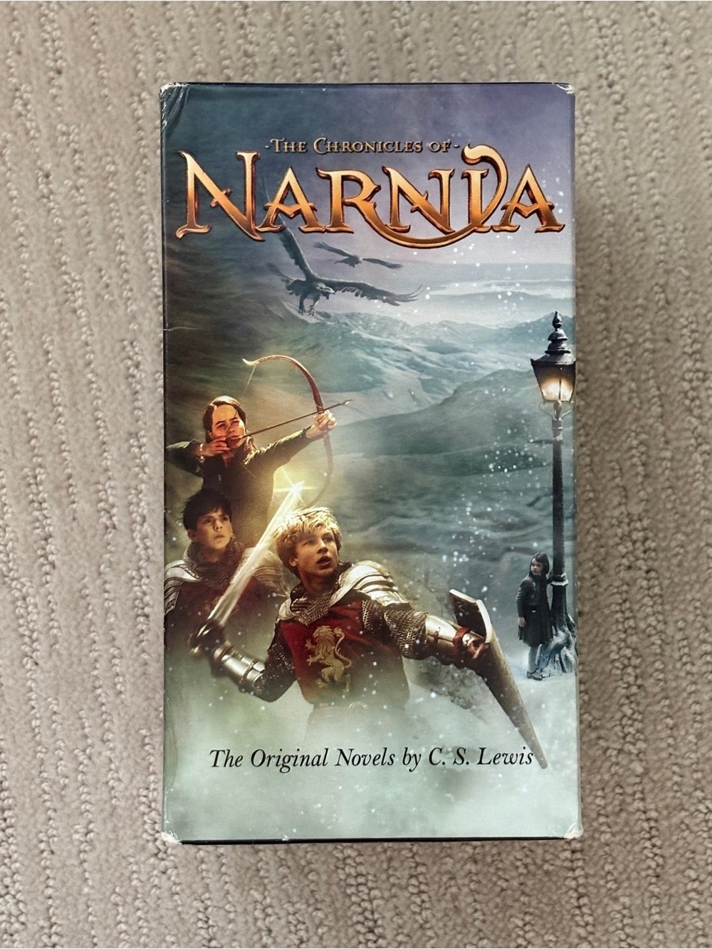 The Chronicles of Narnia Lion Witch Wardrobe Boxed Set Paperback 7 Books - Picture 4 of 5
